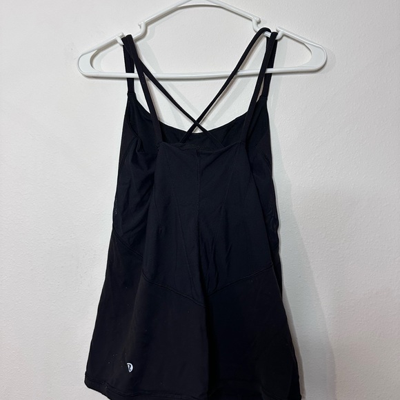 Women's Black Workout tank - Picture 2 of 4